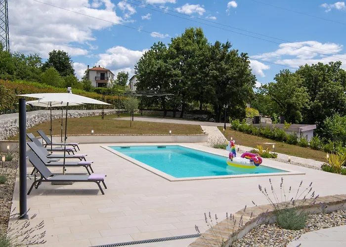 Casa de Férias Paola Kastav