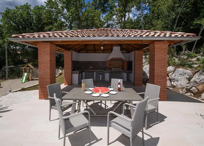 Paola Casa de Férias Kastav