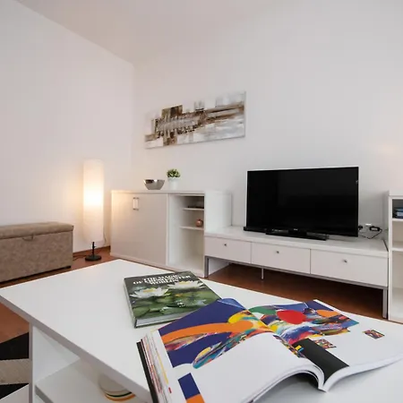 Holiday home Paola *