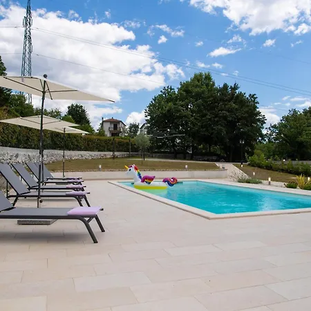 Paola Ferienhaus Kastav