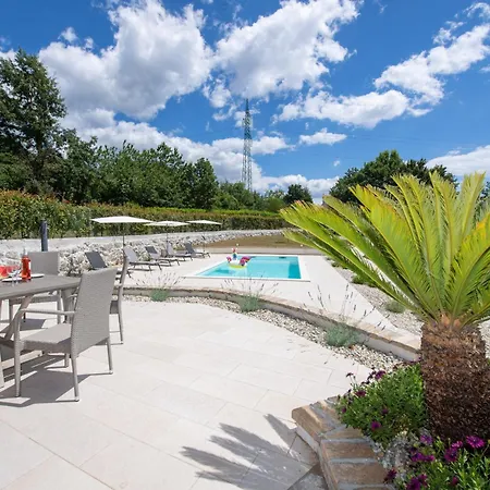 Paola Holiday home *