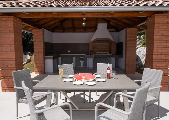 Paola 別荘 カスタヴ